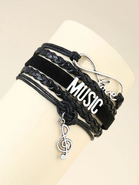 Tomboy Bracelets, Black Bracelet Aesthetic, Tomboy Jewelry, Tomboy Accessories, Accesorios Aesthetic, Emo Jewelry, Bff Jewelry, Bracelets Black, Embellished Fashion