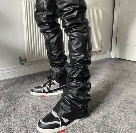 Stacked Jeans Outfit, Stacked Leather Pants, Stacked Jeans, Pants Outfit Men, Leather Pants Outfit, Mens Leather Pants, Zendaya Coleman, Leather Jeans, Black Men Fashion