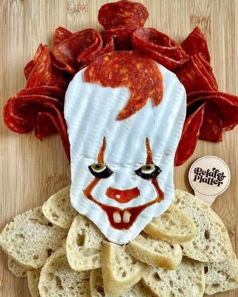 Food Ideas For Halloween, Halloween Platter, Halloween Themed Snacks, Halloween Potluck, Postres Halloween, Halloween Themed Food, Halloween Menu, Halloween Dishes, Spooky Food