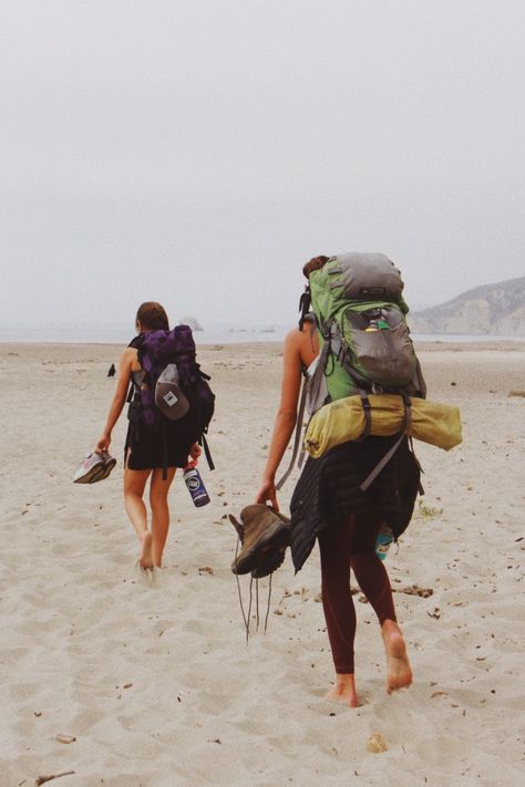 Travel Buddy Aesthetic, Travel Backpack Aesthetic, Backpacking Portugal, Backpacker Aesthetic, Backpacking Aesthetic, Backpack Trip, Back Packing, Hiking Outfits, Adventure Aesthetic