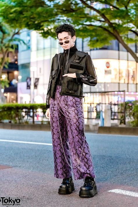 Purple Harajuku Street Styles w/ High-Low Sweater, Rothco Camo Pants, Never Mind the XU Snakeskin Pants, Gallerie Vest & WEGO Backpack Harajuku Mens Fashion, Tokyo Fashion Men, Harajuku Fashion Men, Snakeskin Pants, Harajuku Street Style, Trendy Lifestyle, Japan Fashion Street, Harajuku Men, Harajuku Street