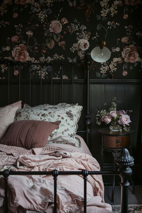 25 perfect examples of dark and moody bedrooms that you will want to collapse into. Bedroom Ideas Bedding, Feminine Bedrooms, Dark Bedroom Ideas, Dark Feminine Bedroom, Beautiful Bedroom Inspiration, Modern Coastal Decor, Victorian Bedroom, Floral Bedroom, Feminine Bedroom