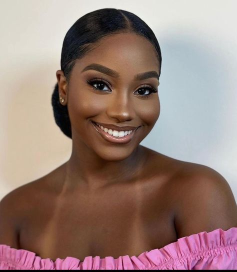 Makeup For Dark Skin, Glam Wedding Makeup, Instagram Face, Soft Makeup Looks, Bridal Hair Inspiration, Makeup For Black Skin, Brown Skin Makeup, Soft Glam Makeup, Glam Makeup Look