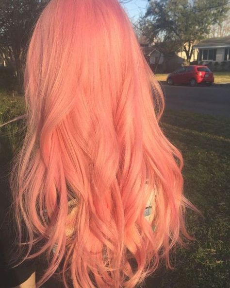 Peachy Pink Hair, Coral Hair, Peach Hair, Hair Color Pastel, Fantasy Hair, Hair Color Pink, Short Hair Color, Pastel Hair, Dye My Hair