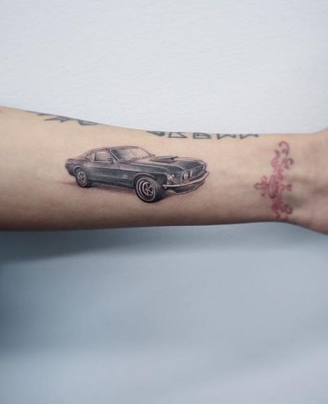 100+ Awesome Tattoos by Amazing Artist Eva Krbdk - TheTatt Mustang Tattoo For Women, Classic Car Tattoo, Tattoed Heart, Car Tattoo Design, Mustang Tattoo, World Travel Tattoos, Golf Tattoo, Wrist Tattoos Girls, Upper Thigh Tattoos