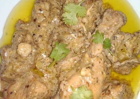 Recipe of Ultimate Chiken White Karahi Check more at https://www.chickenrecipe.biz/recipes/117-recipe-of-ultimate-chiken-white-karahi.html White Karahi, Creamy Chicken Curry, Karahi Recipe, Chicken Karahi, White Gravy, Family Feast, Ramadan Recipes, White Chicken, Chapati