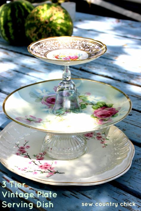 DIY Projects With Old Plates and Dishes - 3 Tier Vintage Plate Tutorial - Creative Home Decor for Rustic, Vintage and Farmhouse Looks. Upcycle With These Best Crafts and Project Tutorials http://diyjoy.com/diy-projects-plates-dishes Mothers Dat, Dekoratívne Vence, Tiered Cake, Interior Vintage, Glass Cake, Vintage Tea Party, Cake Stands, Amazing Diy, Vintage Plates