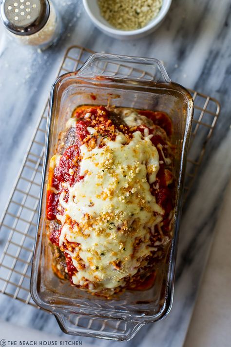 Italian Meatloaf Italian Style Meatloaf, Italian Meatloaf Recipes, Italian Meatloaf, Chicken Parmesan Meatballs, Classic Meatloaf Recipe, Parmesan Meatballs, Cooking With White Wine, Good Meatloaf Recipe, Classic Meatloaf