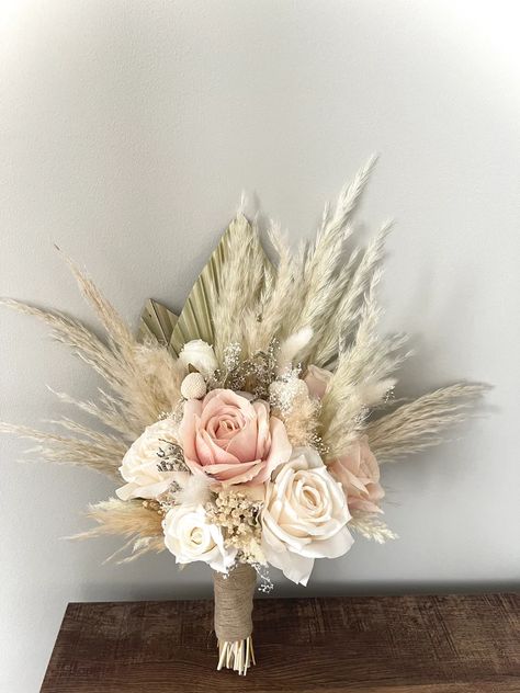 Pink Boho Bridal Bouquet, Pompous Grass Bouquet Wedding, Neutral Blush Bridal Bouquet, Boho Pink Bouquet, Peonies And Pampas Bouquet, Pink Boho Wedding Bouquet, Beach Wedding Bouquet Ideas Blush Pink, Diy Boho Bridal Bouquet, Beachy Wedding Bouquets