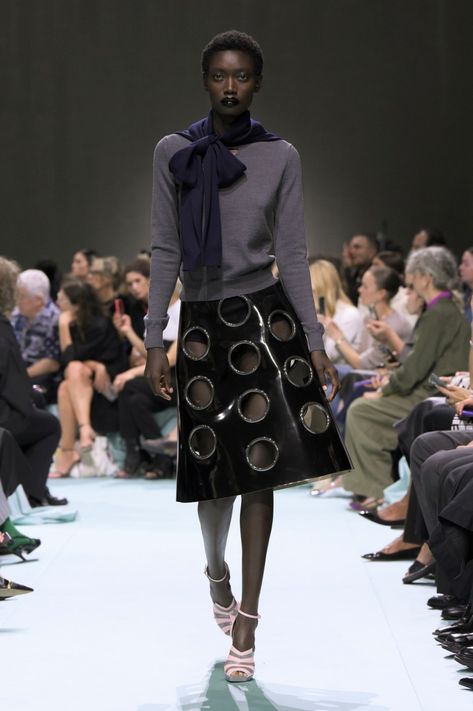 Prada Spring 2024, Prada Ss25, Prada Fashion Show 2022, Prada 2021 Spring Summer, Prada Ready To Wear 2022, Prada Skirt 2022, Prada Aesthetic, Prada Runway, Fashion 2025