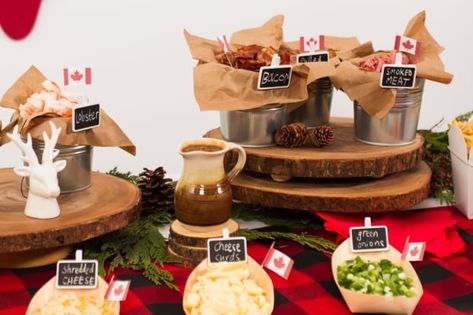 Make an oh-so-Canadian Poutine bar for your Canada Day party! Poutine Bar, Hygge Party, Canadian Poutine, Canadian Party, Canada Day Party, Canadian Christmas, Smoked Meat, Cheese Curds, Canadian Food