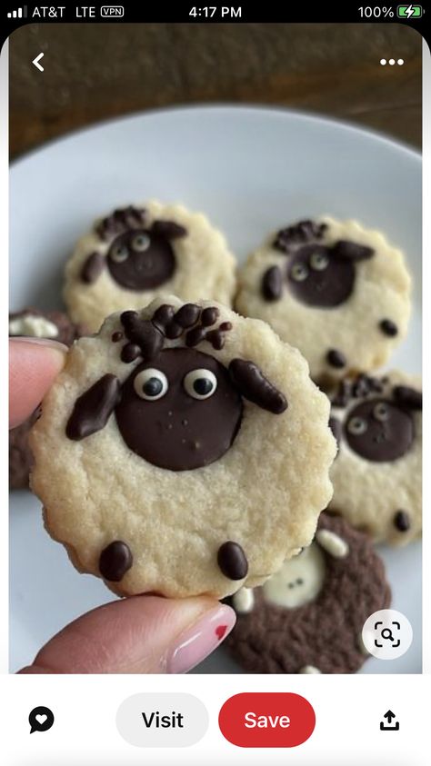 Sheep Cookies Decorated, Cute Cookie Ideas, Lamb Cookies, Sheep Cookies, Easter Sheep, Linzer Cookie, Biscuit Ideas, Linzer Cookies, Cookies Ideas