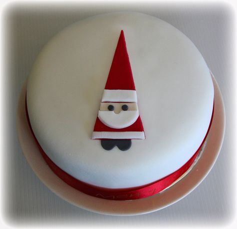 Mini Christmas Cakes, Santa Cake, Christmas Cakes Easy, Christmas Themed Cake, Fruit Cake Christmas, Christmas Cake Designs, Christmas Cake Topper, Torte Cupcake, Christmas Cake Decorations