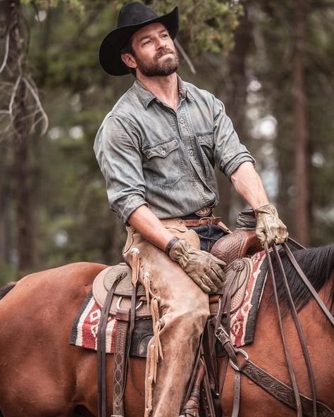 #IanBohen   Cruisin’ to work on hump day. —— the SEASON FINALÉ of @yellowstone is TONIGHT! Check it on @paramountnetwork at 10/9c or on demand. Country Man, Yellowstone Series, Ian Bohen, Cowboy Romance, Real Cowboys, Cowboys Men, Estilo Country, Cowboy Up, Cowboy Outfits