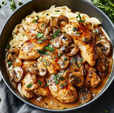 Crock Pot Chicken Marsala Slow Cooker, Slow Cooker Chicken Marsala Crockpot, Crockpot Chicken Marsala Recipes, Chicken Marsala Crockpot, Crock Pot Chicken Marsala, Chicken Marsala Recipes, Marsala Recipes, Slow Cooker Chicken Marsala, Chicken Marsala