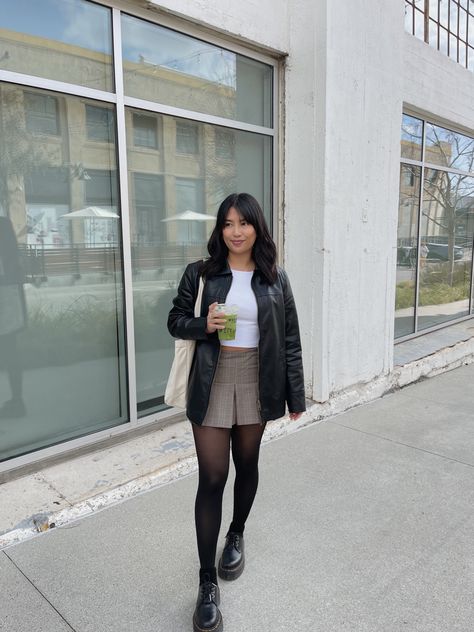 Fall outfit, winter outfit, fall aesthetic, dark academia, mini skirt, leather jacket, platform docs, zara, city outfit Mini Skirt Leather Jacket, Fall Aesthetic Dark, Platform Docs, City Outfit, Aesthetic Dark Academia, City Outfits, Aesthetic Dark, Outfit Fall, Outfit Winter