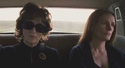 50+ movies to heal the mother-daughter relationship August Osage County, Osage County, Abigail Breslin, Mother Daughter Relationships, Ewan Mcgregor, Movie Fashion, Meryl Streep, Julia Roberts, Film Review