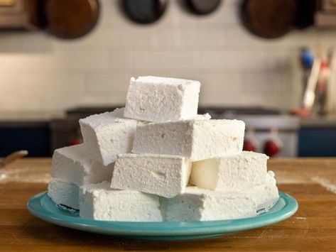 Homemade Marshmallow Recipe, Vanilla Marshmallows, Recipes With Marshmallows, Homemade Marshmallows, Kitchen Aid Mixer, Food Network, Marshmallows, Kitchen Aid, Food Network Recipes