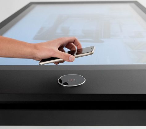 D-Easy The simple and elegant multitouch interactive table - D-Table Multitouch Table, Touch Screen Table, Interactive Table, Digital Retail, Touch Table, Video Game Rooms, Interactive Installation, Ios Design, Retail Experience