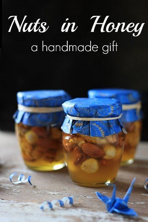 Fancy Foods, Aesthetic Health, Jar Recipes, Getting Ready For Christmas, Fact Or Fiction, Tattoo Health, Foraging Recipes, Honey Diy, Honey Gifts