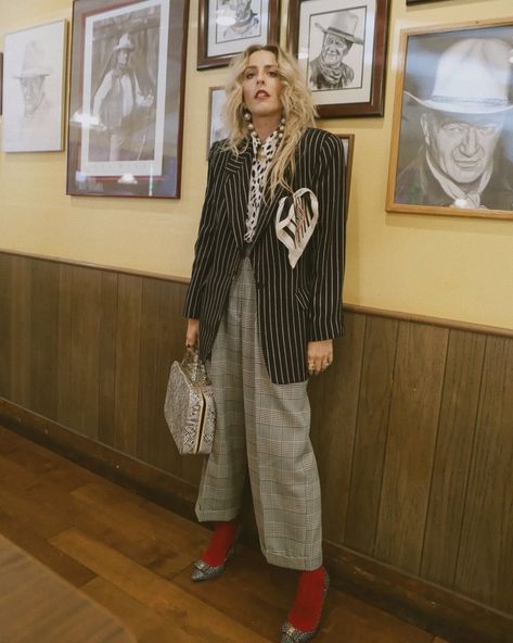 Business Core Outfits, Eclectic Outfits, Business Lady, Fashion Week 2024, 2024 Outfits, Ig Feed, Looks Street Style, Eclectic Fashion, Cute Spring