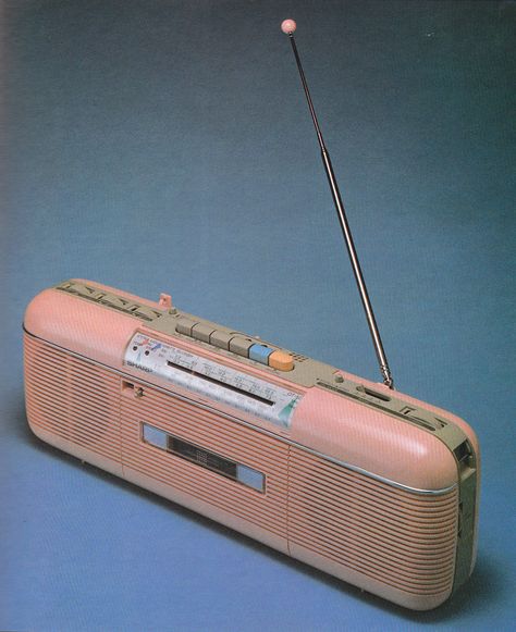 I think I had this radio & I believe it was just after getting my gigantic boom box! QT50 radio cassette recorder designed in 1984 by Sharp Boom Box Aesthetic, Pink Radio, 1980s Aesthetic, Portable Radio, Retro Radio, 80s Aesthetic, Cassette Player, New Retro Wave, Retro Waves