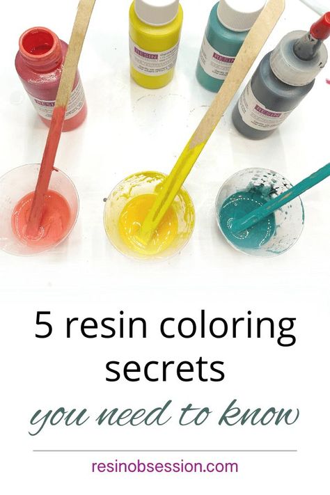 Diy Uv Resin Crafts For Beginners, Epoxy Resin Techniques, Amazing Resin Projects, Resin Hacks, Uv Resin Crafts, Coloring Resin, How To Make Resin Jewelry, Diy Resin Jewelry, Resin Techniques