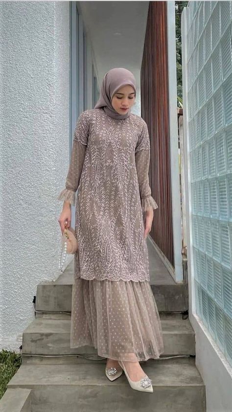 ootd oversize, kebaya pernikahan, baju pesta, outfit remaja, kebaya kondangan, gamis syar'i, outfit korean style, Model Dress Brokat Modern, Model Dress Kebaya, Dress Brokat Modern, Kondangan Outfit, Dress Muslim Modern, Fesyen Islam, Kebaya Modern Dress, Tutorial Hijab Pashmina, Model Gamis