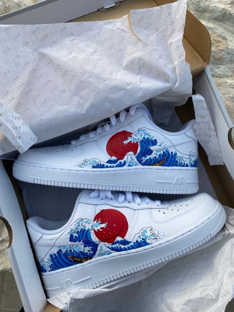 Custom handpainted sneakers Nike Air Force 1. Wave Off Kanagawa. Painted Shoes Diy, Custom Sneakers Diy, Air Force 1 Sneakers, Custom Painted Shoes, Custom Shoes Diy, Diy Sneakers, Nike Shoes Air Force, Painted Sneakers, Air Force 1s