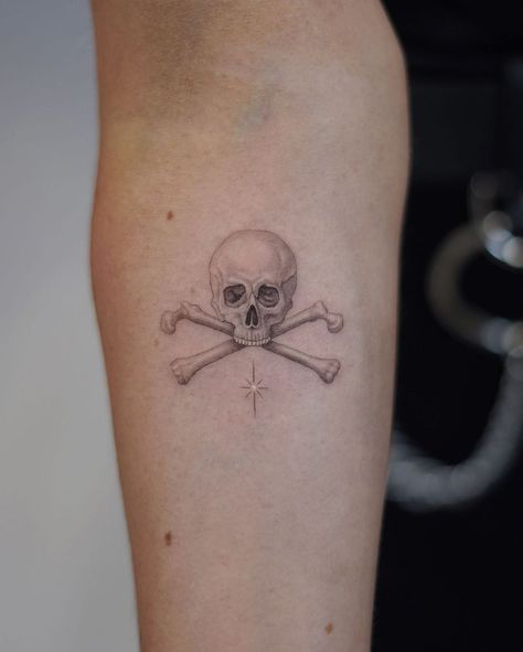 Skull Bones Tattoo, Cross Bones Tattoo, Bones Tattoo, Korean Tattoo Artist, Tattoo Uk, Bone Tattoo, Bone Tattoos, Skeleton Tattoos, London Tattoo