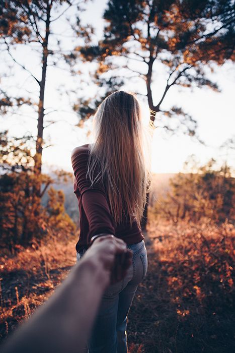 A couple posing in a forest for a valentines day photoshoot #comewithme #valentinesday Foto Cowgirl, Image Couple, Hand Photo, Ink Drawings, Foto Art, Photos Of Women, Love Images, Image Editing, Image Hd