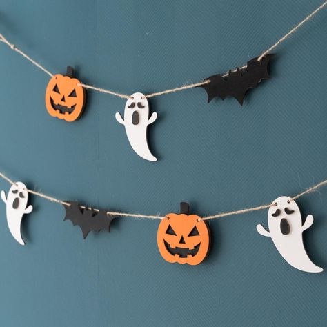 Add a touch of eerie charm to your Halloween celebrations with our Halloween Ghost Garlands. This spooky decor features vintage gothic ghosts and wooden bat garlands, perfect for creating a Gothic home decor vibe. Elevate your mantle decor and Halloween banner with these ghost decorations for a memorable, hauntingly beautiful display. These Halloween Ghost Garlands are 100% handcrafted with High Quality Plywood. DETAIL: - Total length (when stretching):  + 23.6" ~ 60cm (1 ghost + 1 bat + 1 pumpk Spooky Garland, Bat Garland, Boho Ghost, 2 Ghosts, 3 Ghosts, Ghost Garland, Handmade Garland, Bat Decorations, Spooky Home Decor