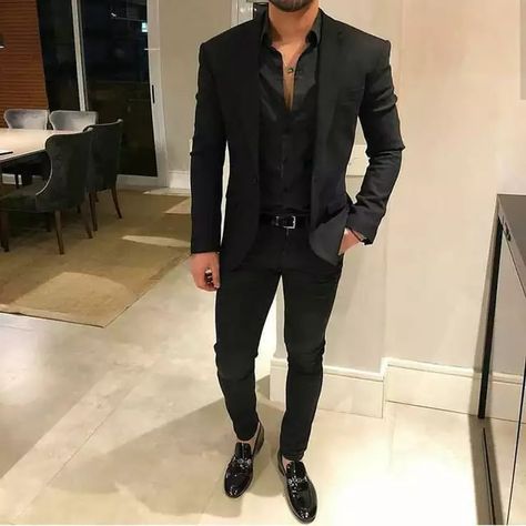 Suits Groomsmen, All Black Suit, Prom Suits For Men, Black Outfit Men, Man Suits, Blazer Outfits Men, Cheap Suits, Black Suit Men, Formal Men Outfit