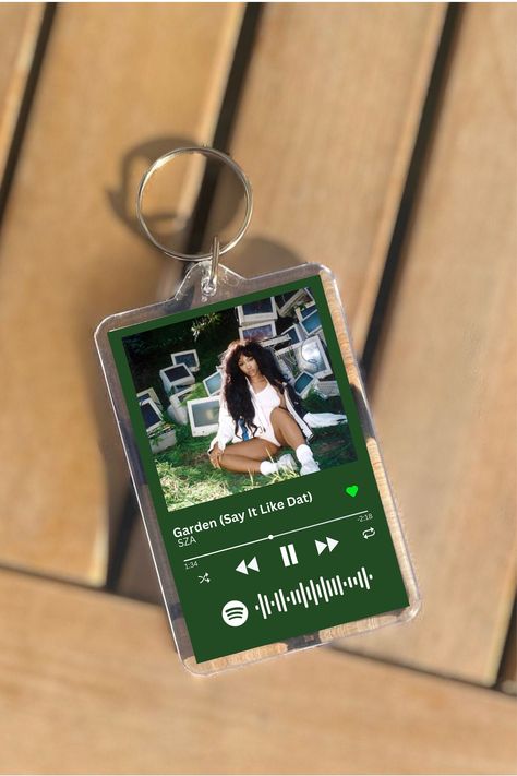 Song Keychain, Couples Music, Music Keychain, Photo Frame Gift, Picture Hook, Artist Custom, Unique Keychains, Photo Work, Keychain Personalized