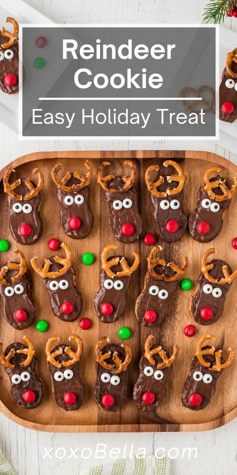 These easy holiday reindeer cookie treats make perfect Christmas treats for holiday parties. You don't need a long list of ingredients to make these Nutter Butter reindeer cookies and they're not difficult at all to prepare. Everyone is going to love these cute Christmas cookies with eyes and you're going to have fun making them. These easy no bake Christmas cookies are perfect for the peanut butter cookie fan. You're going to love these fun, cute and easy holiday reindeer cookie treats. Nutter Butter Christmas Ideas, Snowman Nutter Butter Cookies, Nutterbutter Reindeer Cookies, Simple Christmas Cookies To Make With Kids, Chocolate Covered Nutter Butter Cookies, Christmas Nutter Butter Cookies, Nutter Butter Cookies Decorated, Oreo Reindeer Cookies, Nutter Butter Reindeer Cookies