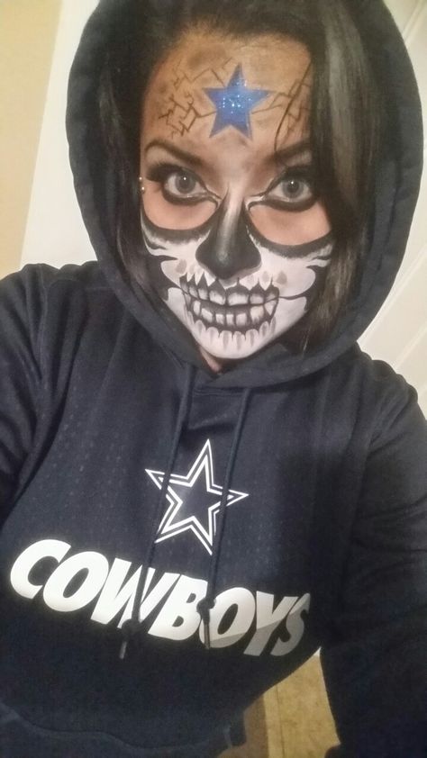 Dallas Cowboys Skull face Game Time facepainting Dallas Cowboys Makeup, Dallas Cowboys Skull, Dallas Cowboys Halloween, Face Paint Ideas, Sport Quotes Motivational, Dallas Cowboy, Skull Painting, Skull Face, Facepaint