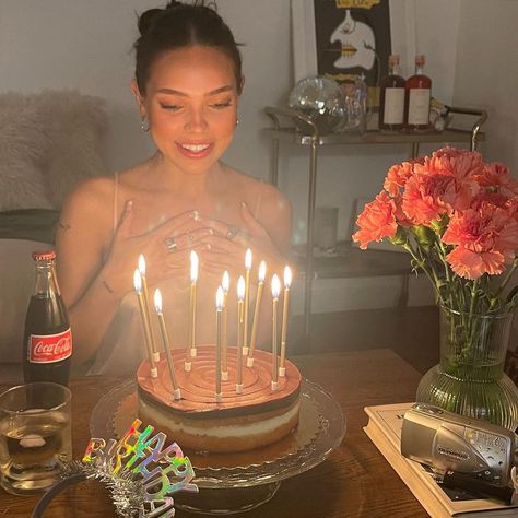 Cute Birthday Pictures, Birthday Dinner Party, Birthday Babe, A Birthday Cake, 22nd Birthday, Bday Girl, 14th Birthday, 20th Birthday, Birthday Pictures