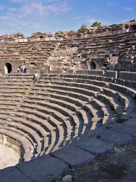 Theatre Drawing, Amphitheater Architecture, Ancient Greek Theatre, Greek Theatre, Theatre Pictures, Shrinking Violet, Roman Theatre, Roman Statue, Stirling