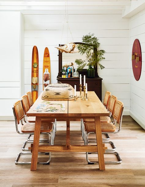 Modern Surf Style Is What Your Home Needs This Summer - House & Home Surf Style Home, White Oak Table, Cottage Dining Rooms, Style Surf, Pine Table, Surf House, Surf Shack, Boho Cottage, Surf Style