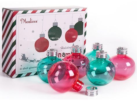 Christmas Ornament Shot Glasses - The Green Head Christmas Games For Kids, Christmas Cocktail, Modern Christmas Decor, Gift Drawing, Christmas Tree With Gifts, Christmas Ornament Sets, Kitchen Gifts, Fun Christmas, Bar Tools