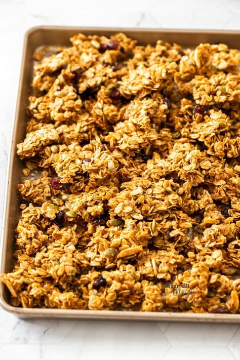 Homemade Chunky Granola, How To Make Granola Clusters, Oats Clusters, Healthy Granola Clusters, Snacks With Honey, Oat Clusters Recipe, Granola Recipe With Honey, Honey Granola Clusters, Chunky Granola Recipe