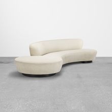 VLADIMIR KAGAN, Serpentine sofa | Wright20.com Serpentine Sofa, Spa Furniture, Vladimir Kagan, Floor Chair, Sectional Couch, Upholstery, Couch, Sofa, Furniture