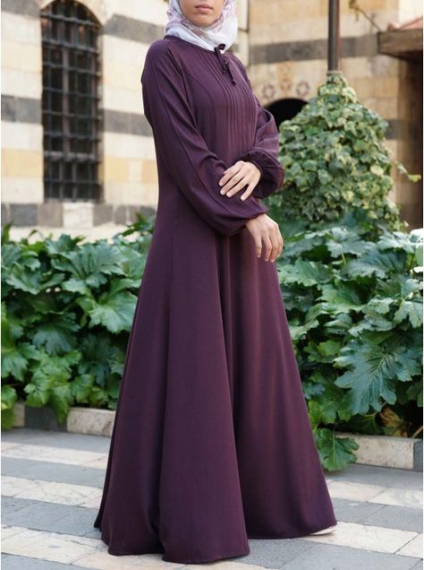 Tayyiba Abaya Simple Burkha Designs, Abaya Ideas, Burkha Designs, Simple Abaya, Hijab Styles, Abaya Designs, Islamic Clothing, Hijab Dress, Islamic Fashion