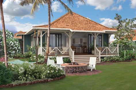 Tropical Architecture Design, Cute Beach House, Hawaiian House, Hawaiian Homes, Cottages And Bungalows, Tropical Architecture, Baby Beach, Hawaii Homes, Beach Cottage Decor