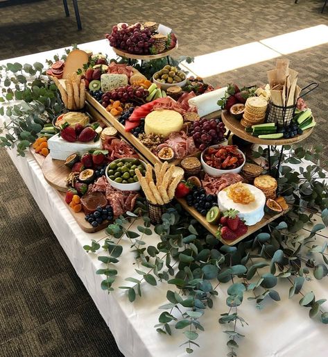 Luxury Grazing Tables/Picnics on Instagram: “Yesterday’s graze for an engagement party at @oceanbeachslsc. Congratulations and thank you for having us Brod and Tayla! 💍❣️ . Local…” Deco Champetre, Buffet Decor, Party Food Buffet, Charcuterie Inspiration, Grazing Table, Charcuterie Platter, Party Food Platters, Wedding Buffet, Charcuterie And Cheese Board