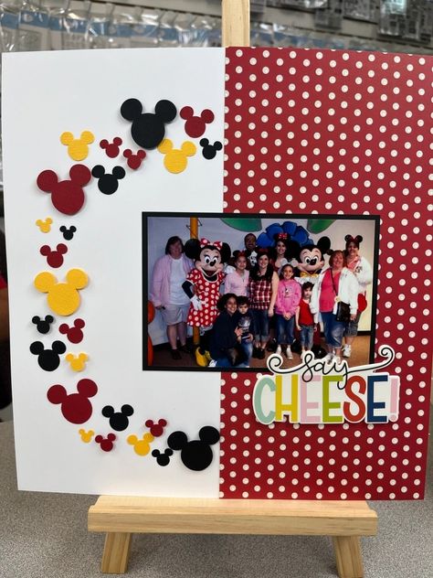 Disneyland Scrapbook Layouts, Magic Kingdom Scrapbook Layouts, Disney World Scrapbook Layouts, Disney Scrapbook Pages Layouts, Epcot Scrapbook Layouts, Disney Scrapbooking Layouts Ideas, Small Scrapbook Ideas, Scrapbooking Ideas Layouts, Simple Scrapbooking Layouts