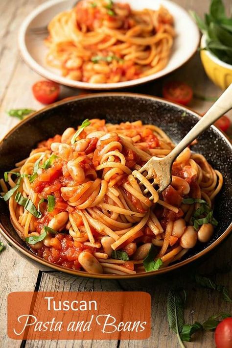 Bean Pasta Recipes, Pasta And Beans, Tuscan Pasta, Pasta Italiana, Bean Pasta, Vegan Pasta Recipes, Easy Vegan Dinner, Pasta E Fagioli, Vegan Main Dishes