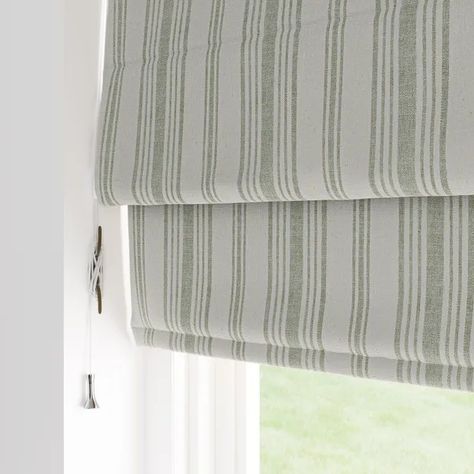 Country Cottage Roman Blinds, Bedroom Blinds Ideas, Kitchen Paneling, Window Finishes, Small Upstairs Hallway, Living Room Victorian House, Nursery Blinds, Roman Blinds Bedroom, Natural Roman Blinds