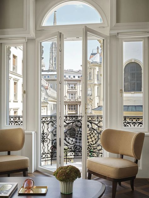 Rosewood Vienna Vienna Hotel, Underwater Ocean, Maldives Hotel, Marble Staircase, Parisian Interior, Paris Home, All White Kitchen, Dutch Door, White Kitchen Design