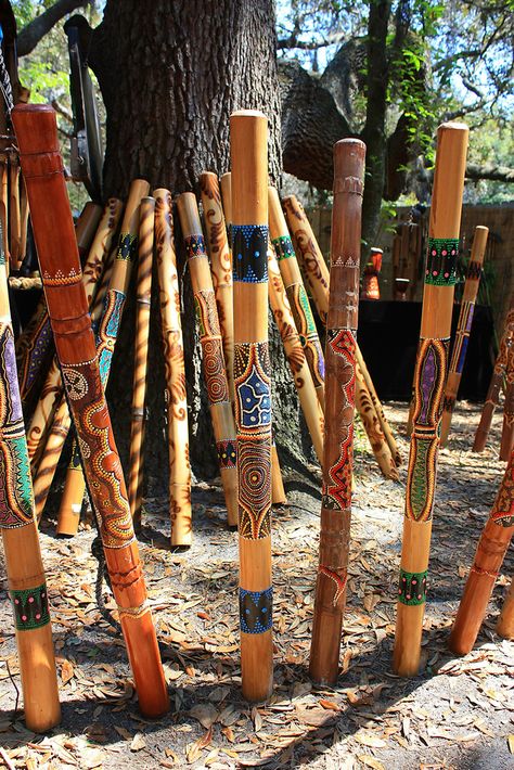 Didgeridoo, Aboriginal Culture, Joan Baez, Joe Cocker, Aboriginal People, Harbin, Totem Pole, Painted Sticks, Janis Joplin